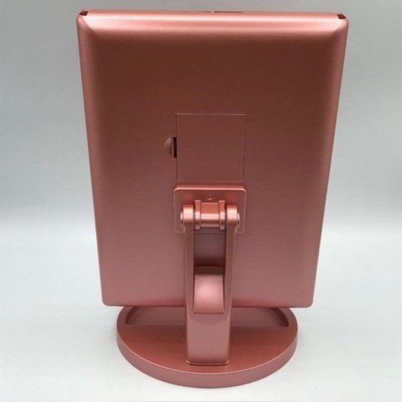 Tri-Fold Lighted Vanity Mirror with 21 LED Lights, Touch Screen and 3X/2X/1X Mag - Picture 4 of 15